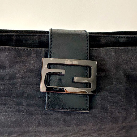 SOLD‼️Fendi Vintage Baguette Shoulder Bag Black - Picture 5 of 12